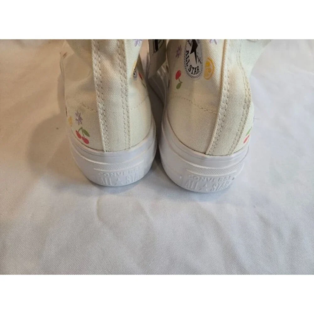 Converse Platform High Top Sneakers - Cream - Girls size 6 / Womens size 8 - NEW